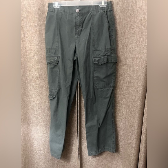 No Boundaries Women’s Cargo Pants in Olive Green - Picture 1 of 3